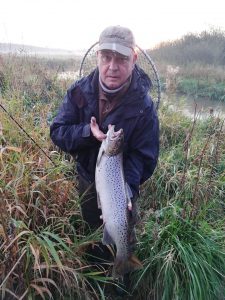 Brian Høybye havørred 62 cm 2,5 kg fanget på en gyldenkærne flue