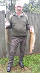 Finn's havørreder: 75 cm 3.9 kg. samt 49 cm.