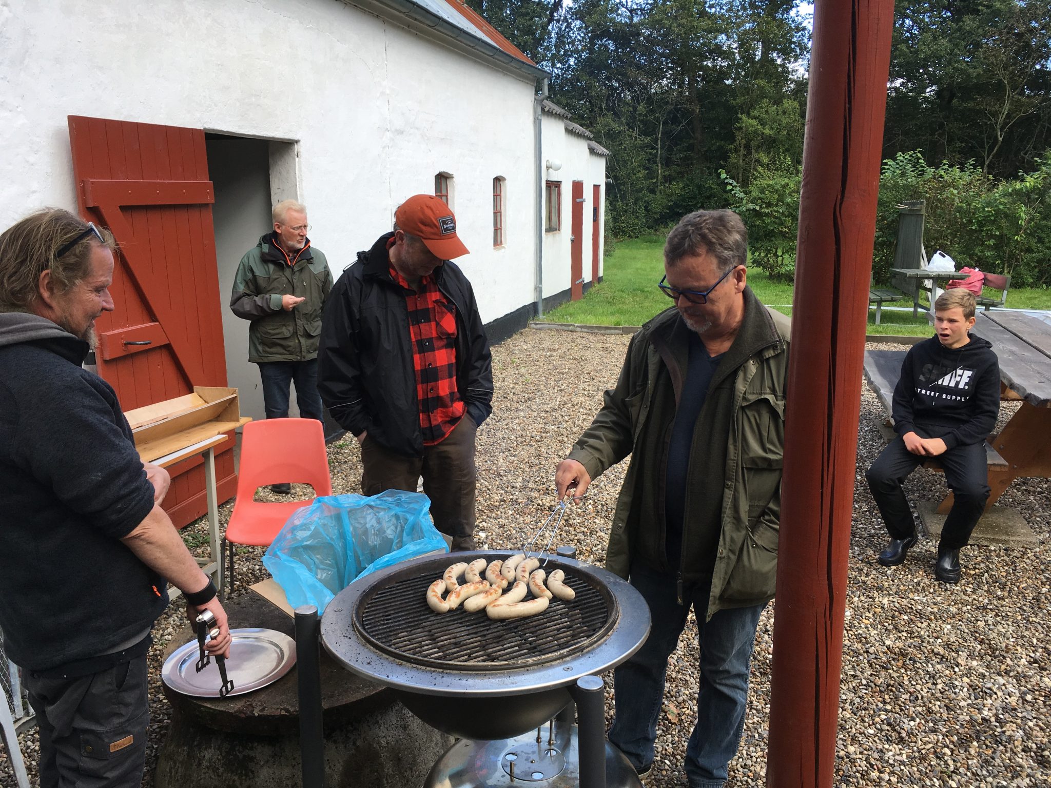 Der grilles pølser